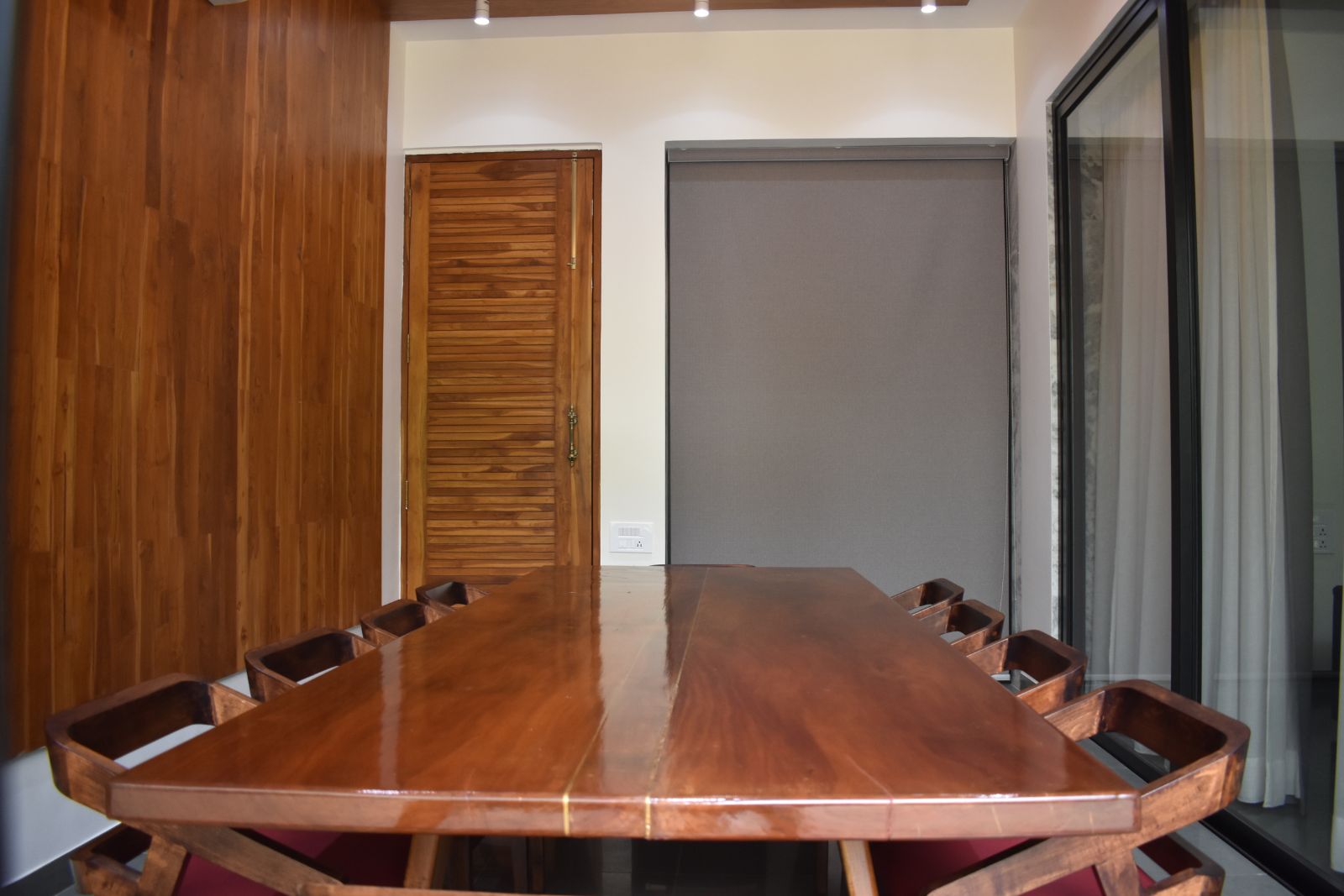 10 seater dining table at The Nature